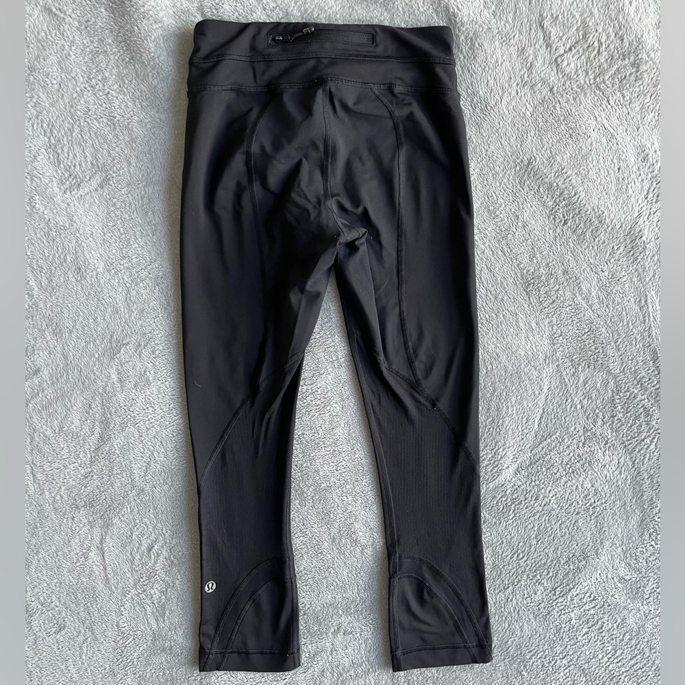 Lululemon SoulCycle Black Crop Leggings 23 Inch Size 2